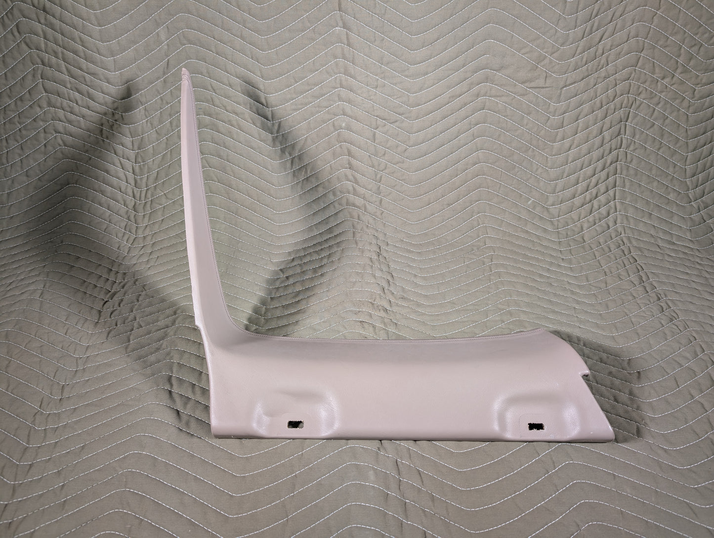 BMW E31 Lower Right Trim Panel (Boomerang), Parchment