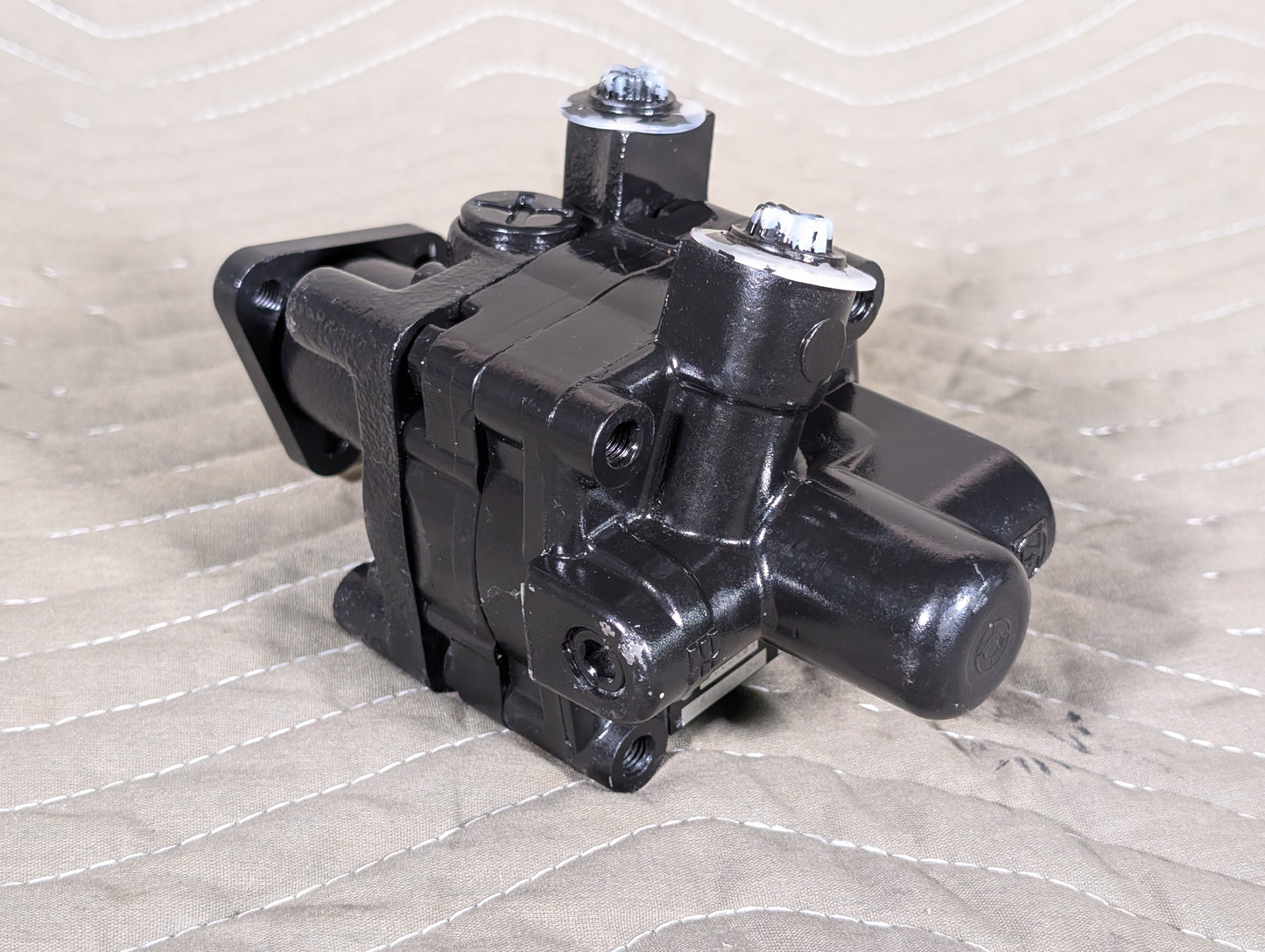 BMW E34 OEM ZF Power Steering Pump
