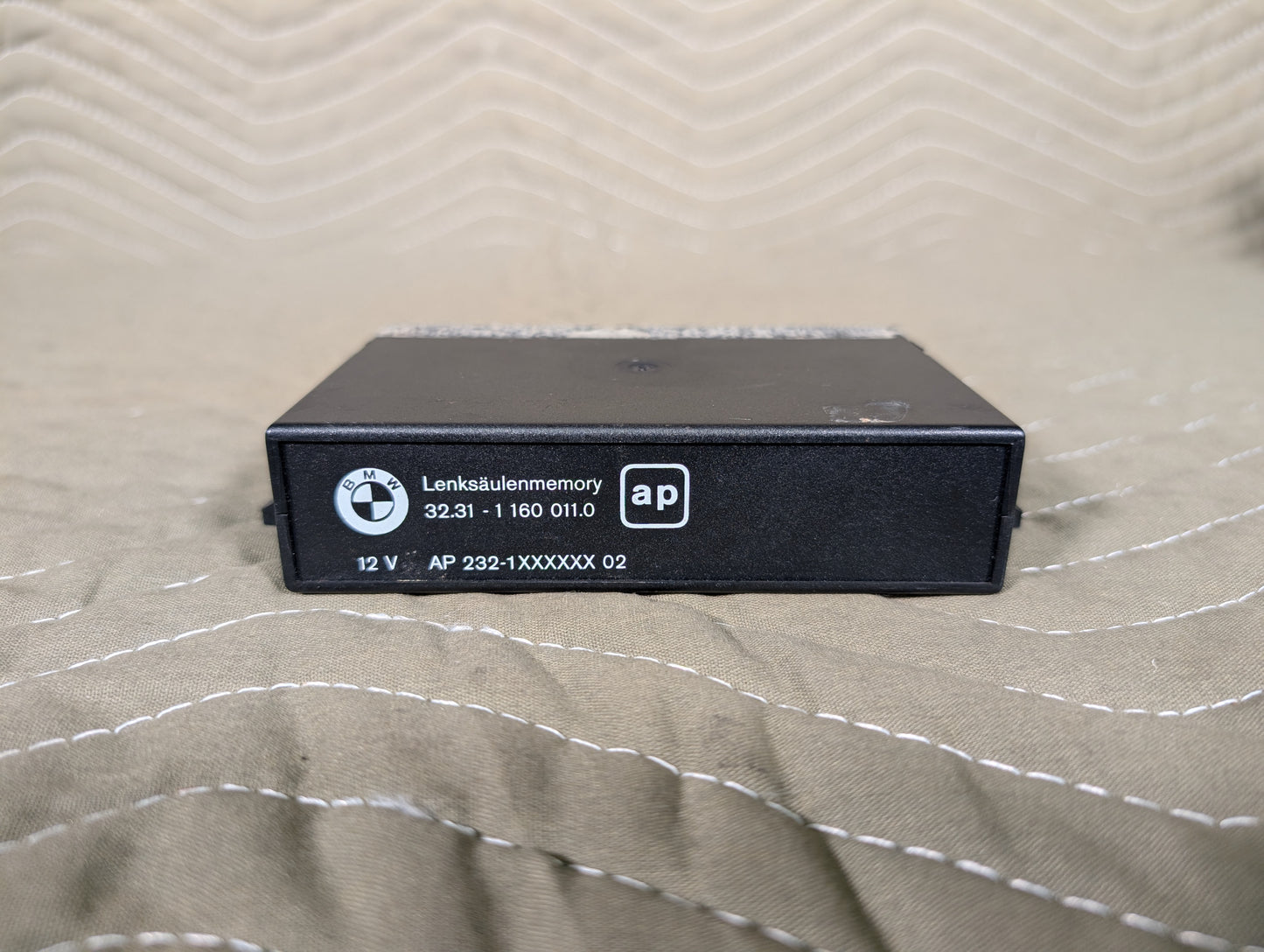 BMW E34, E32, E31 Steering Column Control Unit