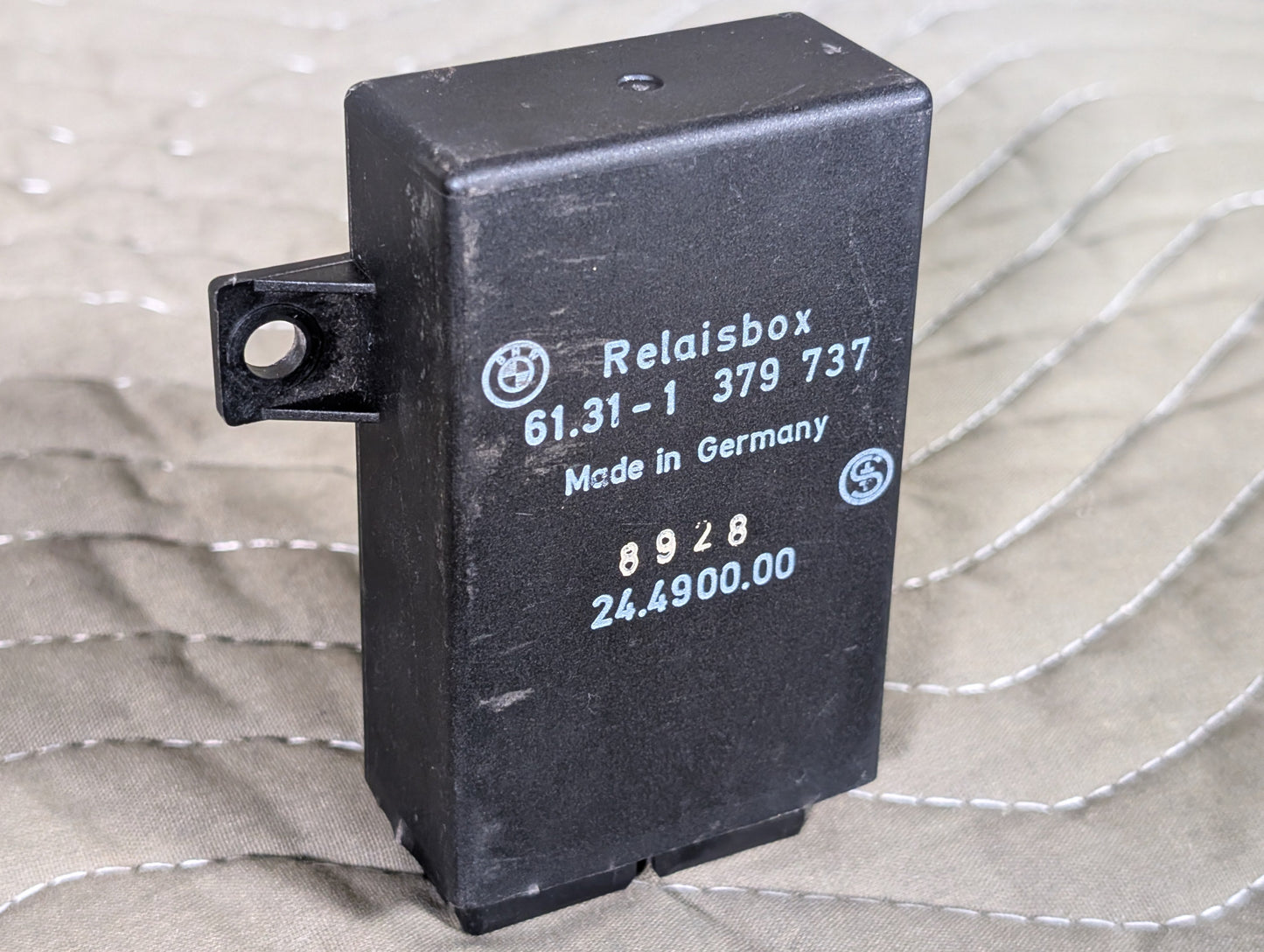 BMW E34, E32, E31 Heater Control Relay