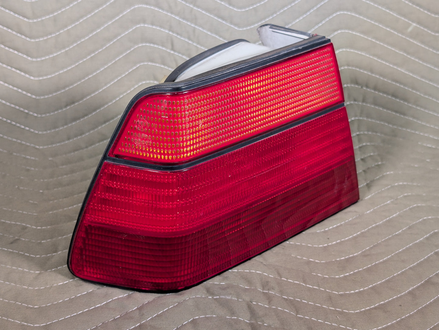 E31 Outer Driver Side Tail Light