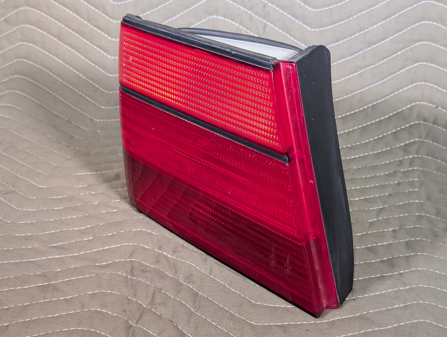 E31 Outer Driver Side Tail Light