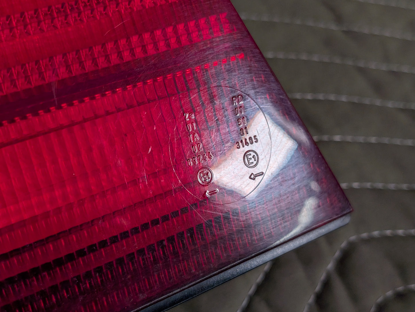 E31 Outer Driver Side Tail Light